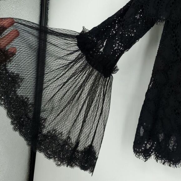 Alexis NEW Laurena Off the Shoulder Black Top Size XS - Picture 9 of 13